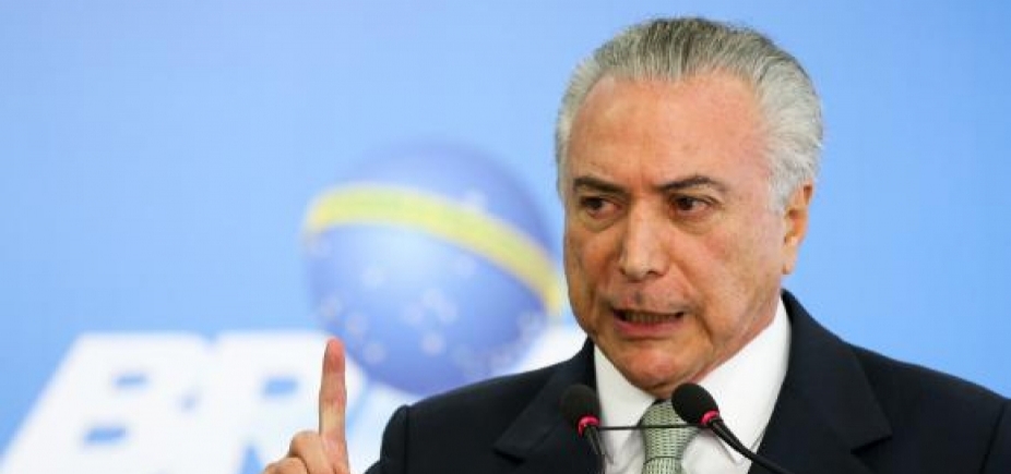 Governo Temer admite que não conseguirá aprovar reforma da previdência, diz blog