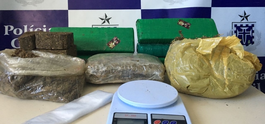 Suspeito é preso vendendo 53 pedras de crack e maconha na Gamboa