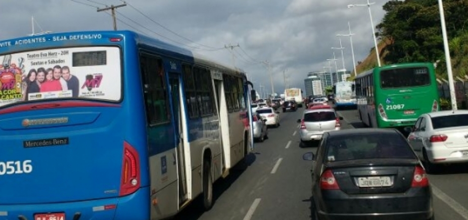 Protesto termina e rodoviários se reúnem as 9h com a Semob