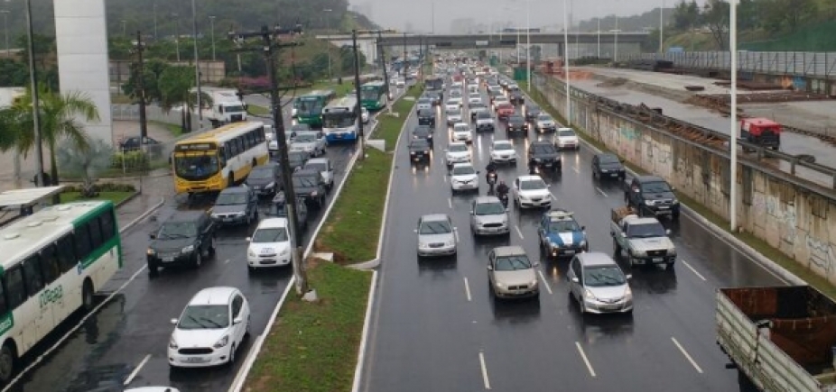 Com o fim do protesto, trânsito volta a fluir próximo às estações do metrô
