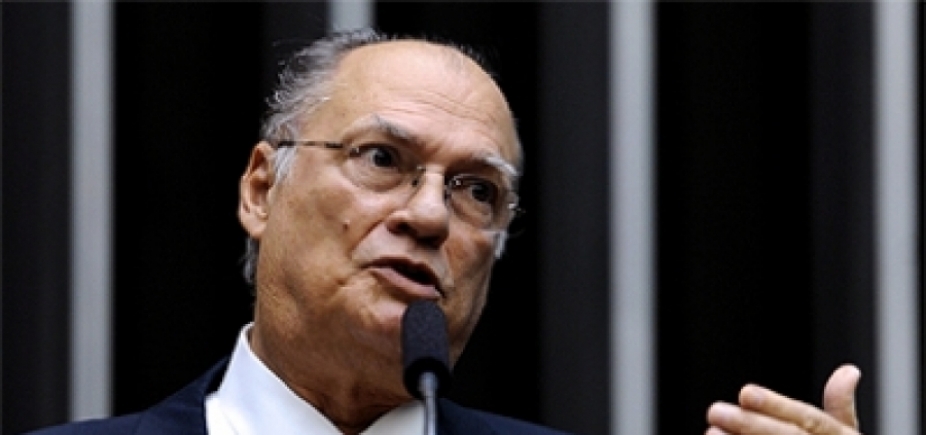Presidente do PPS diz que partido está disposto a conversar com Luciano Huck sobre candidatura