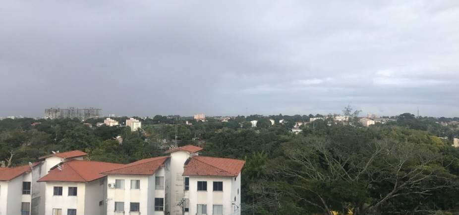 Salvador tem tempo nublado e chance de chuva até quinta-feira; veja