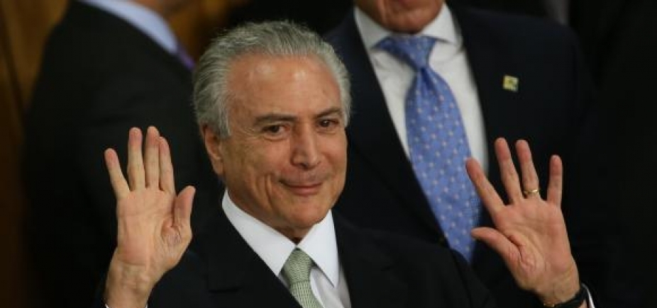 Temer discute reforma da previdência em reunião com Rodrigo Maia