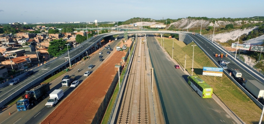 Viagens de metrô até o aeroporto devem ter início em março de 2018, afirma Rui