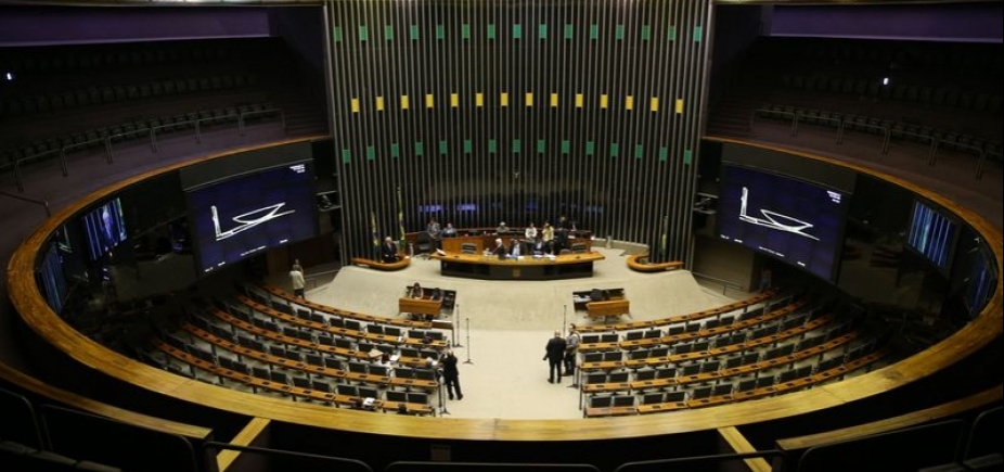 Mesmo com risco de derrota, governo decide colocar reforma da Previdência em votação