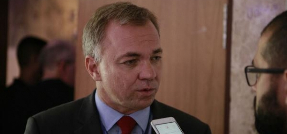 Prefeito do PMDB diz que partido não tem condição de lançar candidato à Presidência