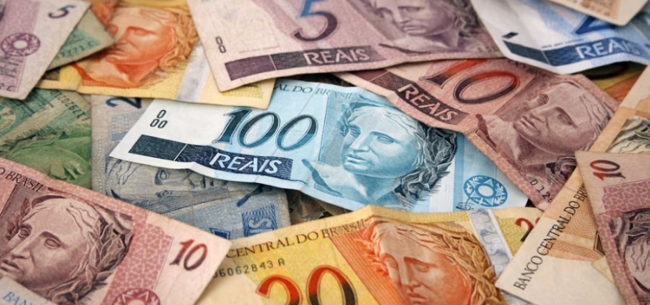 13º deve injetar R$ 200 bilhões na economia brasileira, diz levantamento