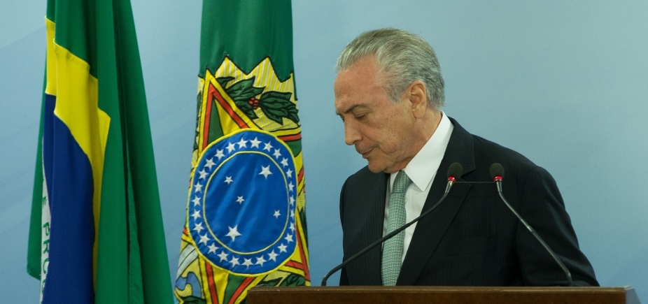 Temer admite saída do PSDB do governo e cogita antecipar reforma ministerial, diz jornal