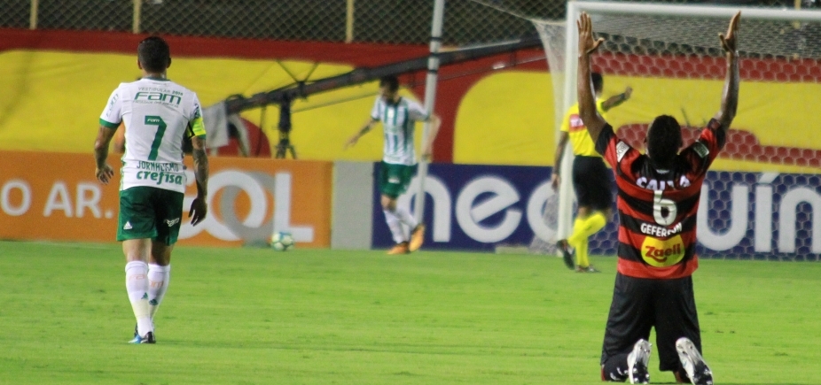 Sai, zica! Vitória volta a vencer em casa, bate o Palmeiras e sai da zona de rebaixamento
