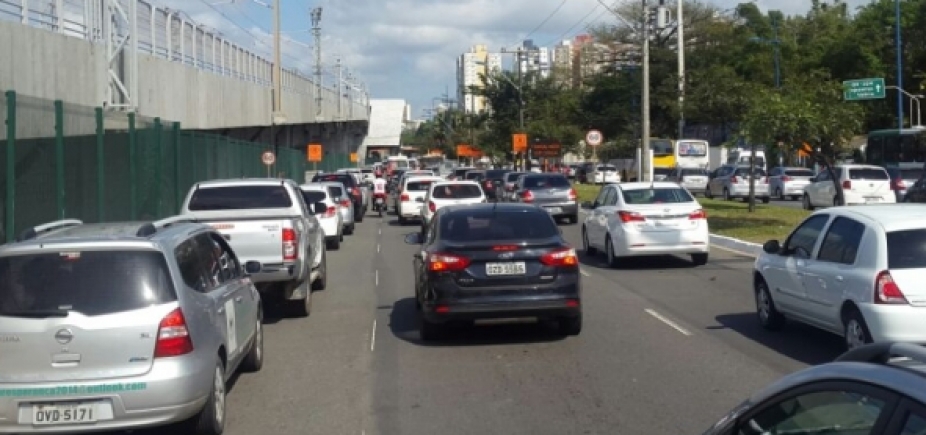 Trânsito intenso, mas sem complicações neste início de manhã
