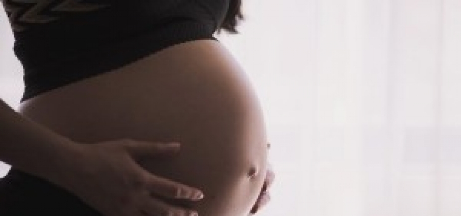 Conselho de Medicina autoriza que filhas e sobrinhas atuem como ʹbarriga de aluguelʹ