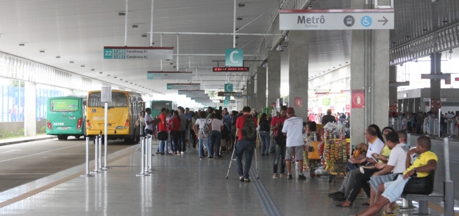 Ônibus, trens, metrô... Saiba o que funciona nesta sexta de manifestações