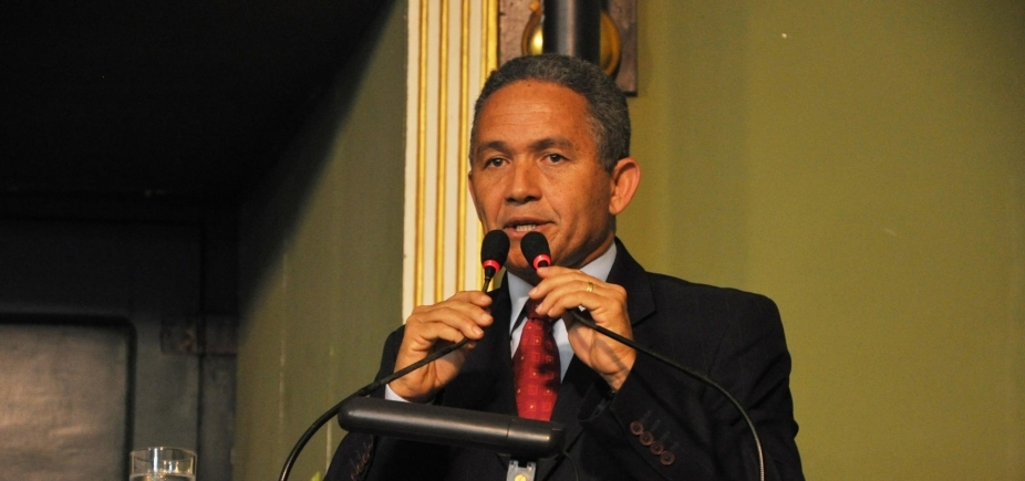 Racha no PHS opõe novo presidente e vereadores pró-Neto