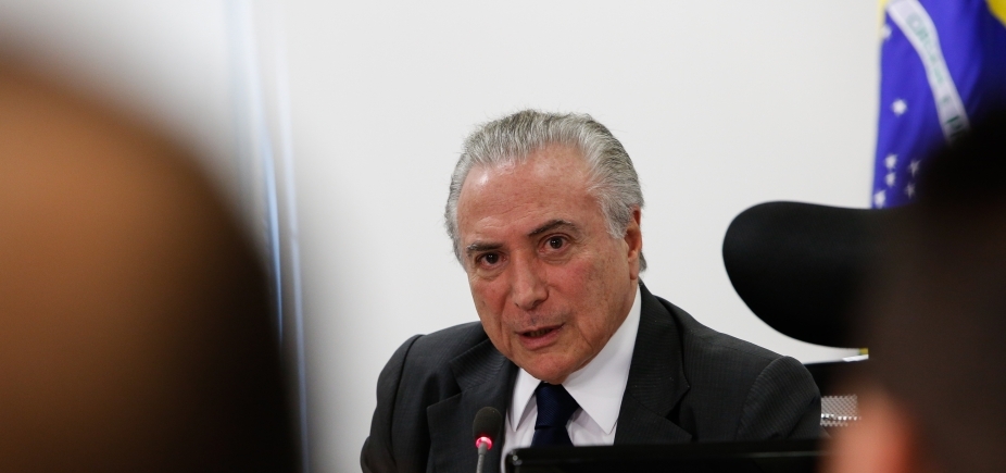 Fora da agenda oficial, Temer se reúne com José Yunes e Paulo Skaf