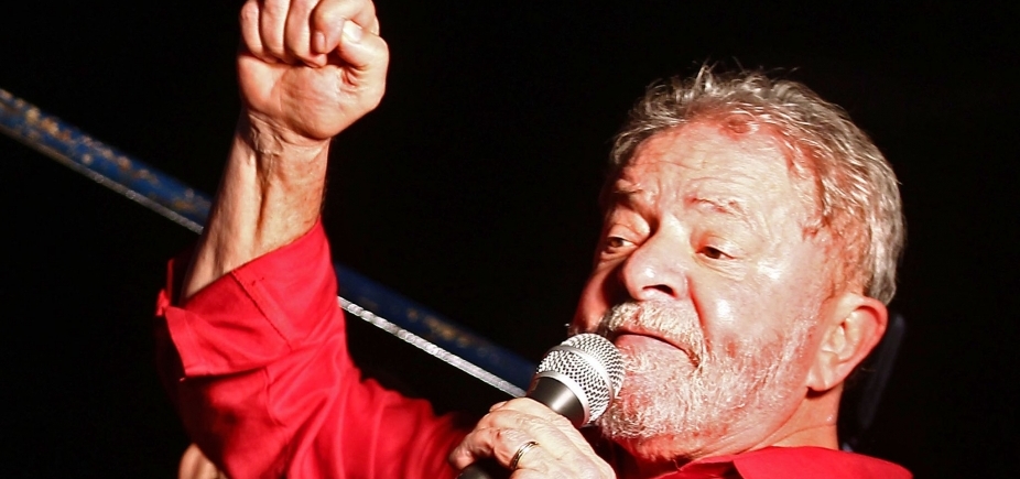 Lula promete consultar povo sobre reformas, se eleito, e chama Temer de "exterminador": "Ele destrói" 