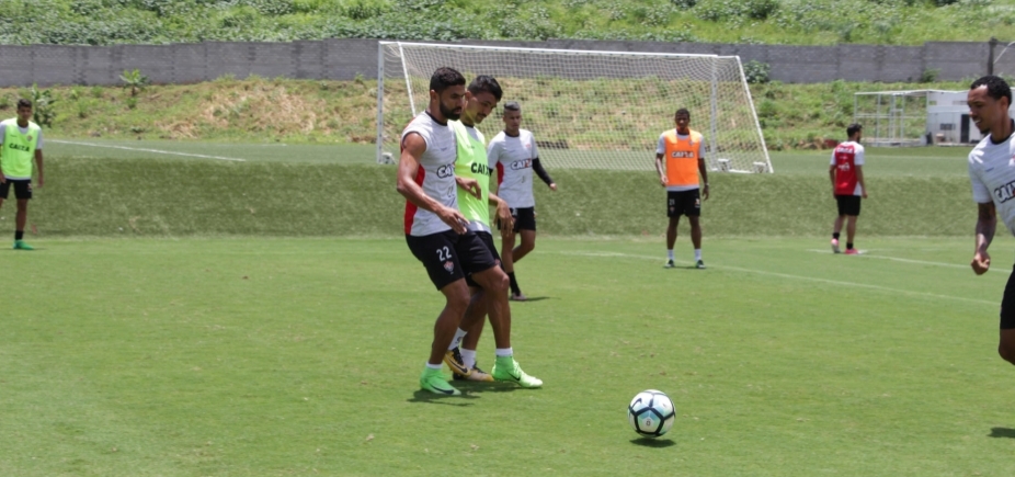 Lutando contra o rebaixamento, Vitória pega o Cruzeiro na tarde deste domingo 