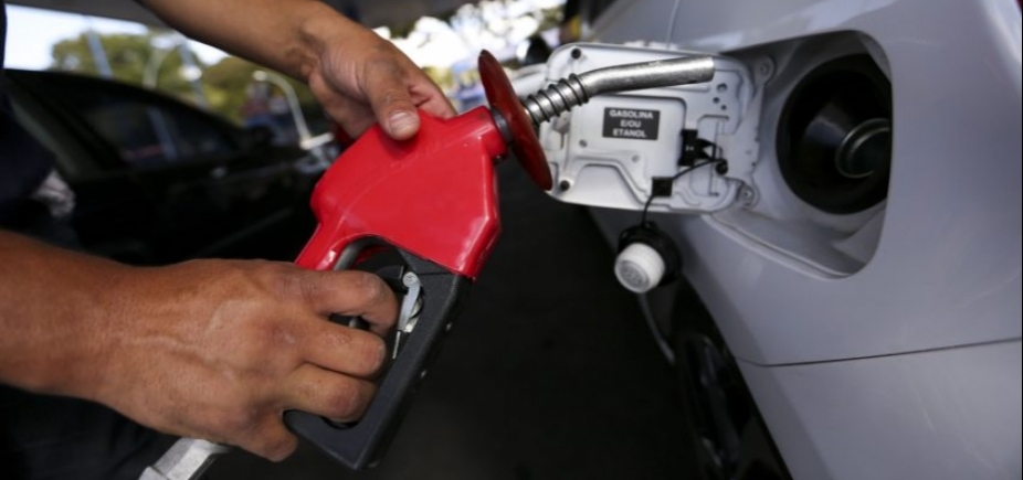 Petrobras anuncia novo reajuste no preço da gasolina nas refinarias