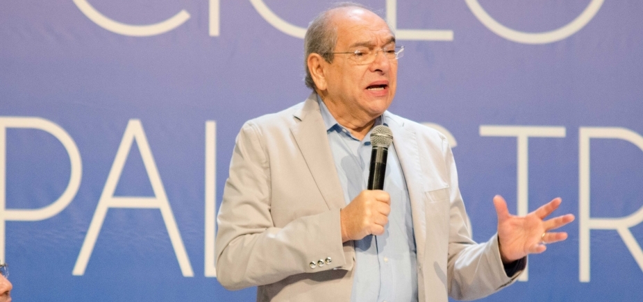 MK comenta deputado com queijo na cueca e volta de Adriana Ancelmo para presídio no RJ; ouça