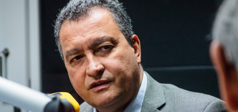 Rui diz que governo Temer não ajudou na construção das policlínicas: "100% do Estado" 