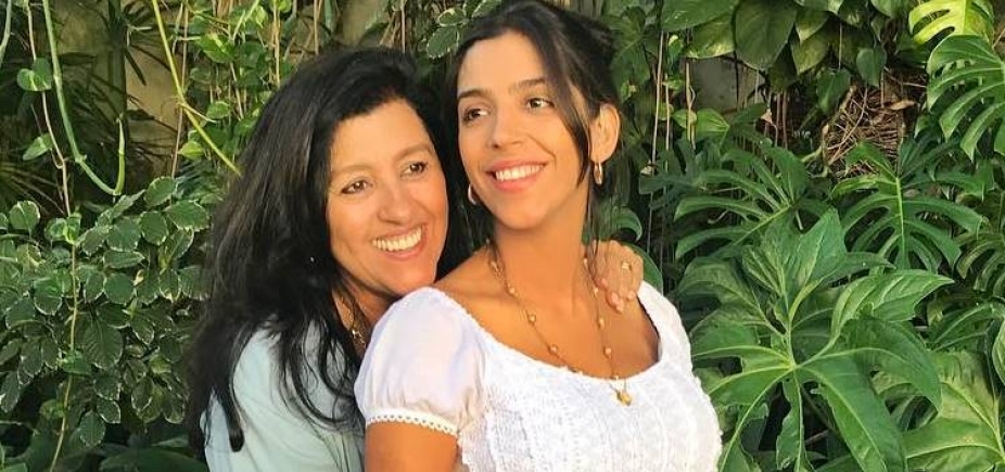Filha de Regina Casé tenta entrar no casamento de Fábio Porchat mas é barrada, diz coluna
