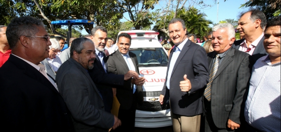 Governo entrega 31 novas ambulâncias e nove veículos para o Samu