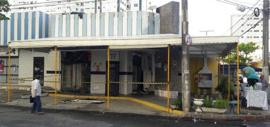Bar é destruído por incêndio na Pituba