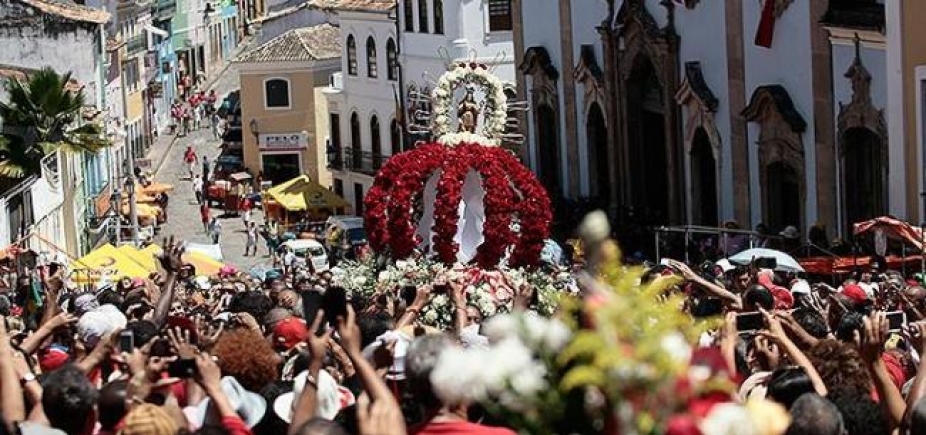 Trânsito é alterado no Centro por causa da Festa de Santa Bárbara; confira