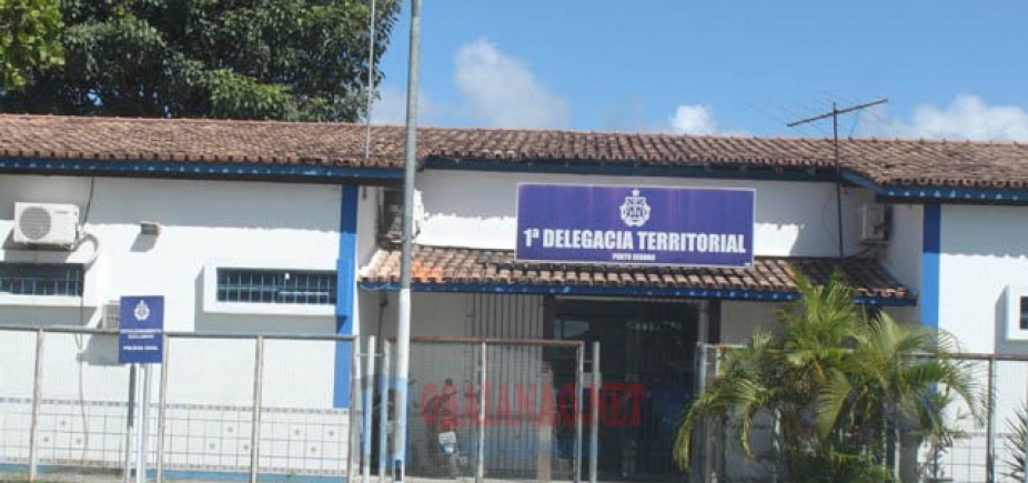 Cinco detentos serram grades e fogem da delegacia de Porto Seguro