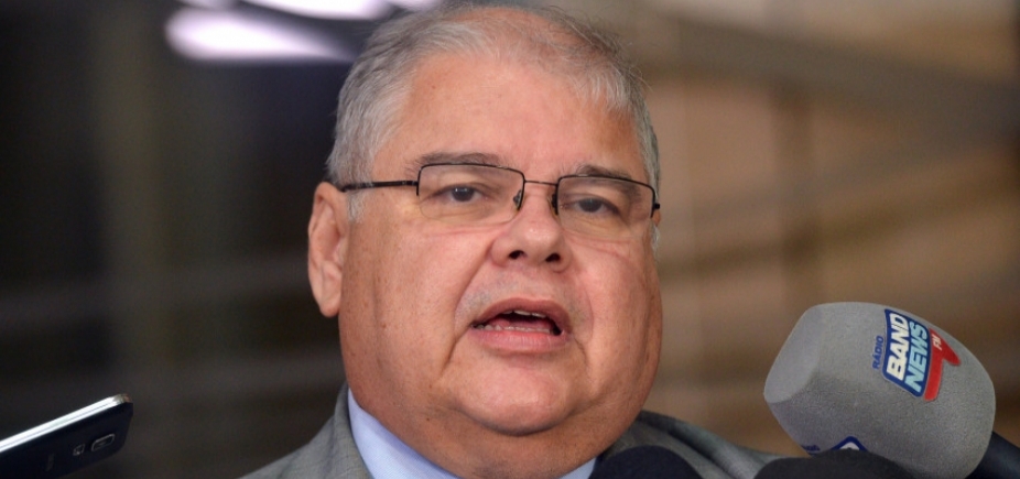 Oposição apresenta pedido de cassação de Lúcio Vieira Lima no Conselho de Ética