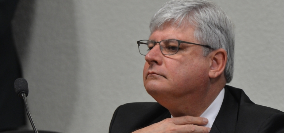 Futuro ministro de Temer pede prisão de Janot por ʹarmaçãoʹ contra presidente