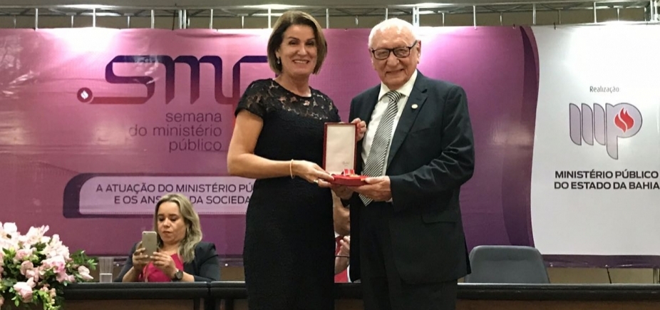  Fundação José Silveira recebe Medalha do MP por defesa dos interesses sociais
