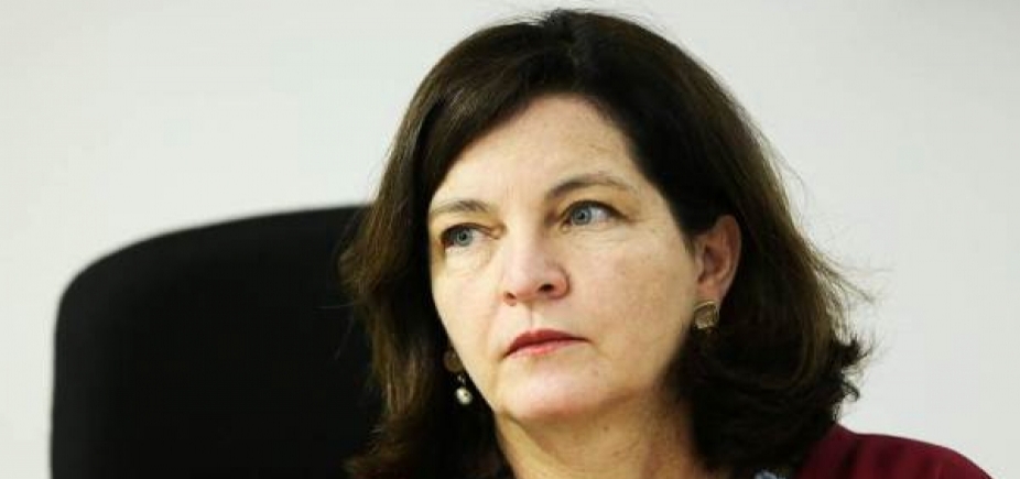 Raquel Dodge insiste em bloqueio de bens de Aécio