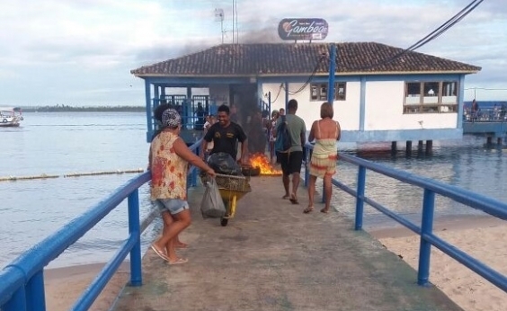 Morro de São Paulo: manifestantes queimam pneus em protesto contra nova tarifa