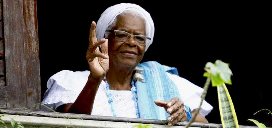 Membros do Axé Opô Afonjá processam companheira de Mãe Stella: ʹBens desapareceramʹ