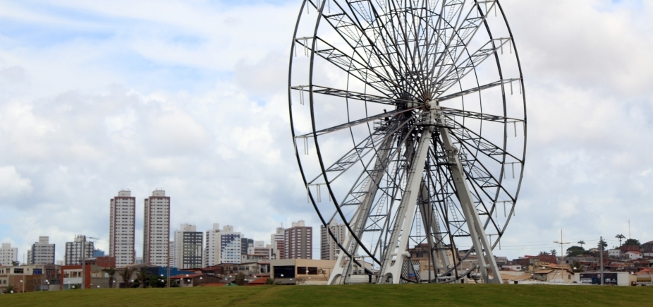 Guarda-chuva e outros objetos serão impedidos de entrar no Festival Virada Salvador; veja