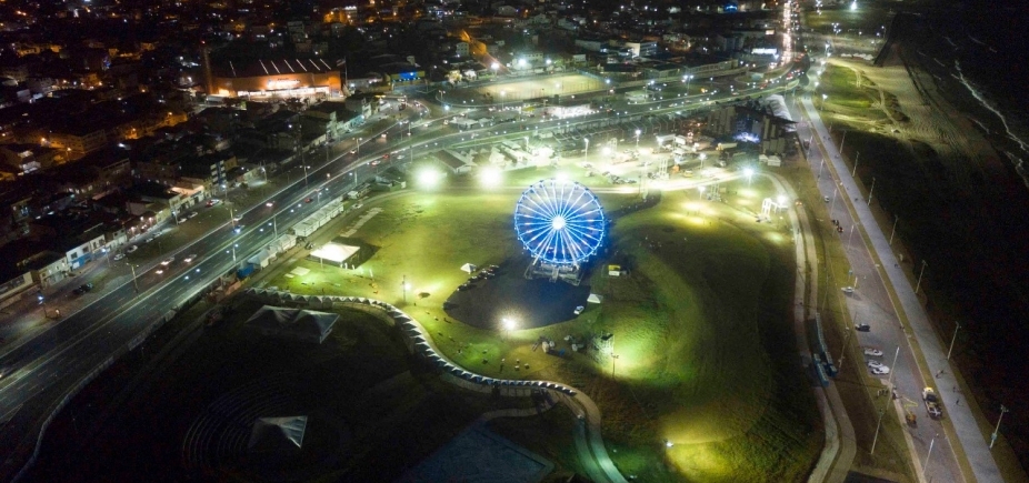 Confira as atrações do primeiro dia da maior festa de Réveillon do país