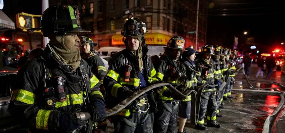 Nova York: incêndio em prédio mata 12 pessoas no Bronx