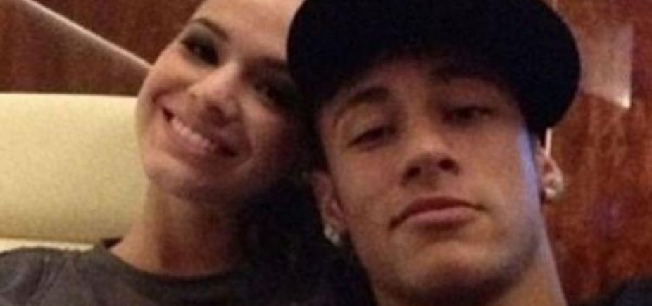 Bruna Marquezine e Neymar reatam namoro em Noronha; vídeo