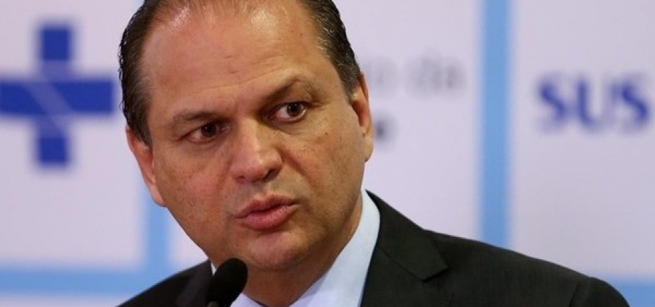 Ministro do PP critica prisão de Maluf e diz que Judiciário faz ʹjogo políticoʹ