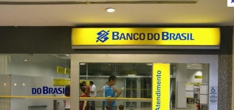 Acusados de dar golpe em bancos, ex-PM e outros dois são presos em flagrante