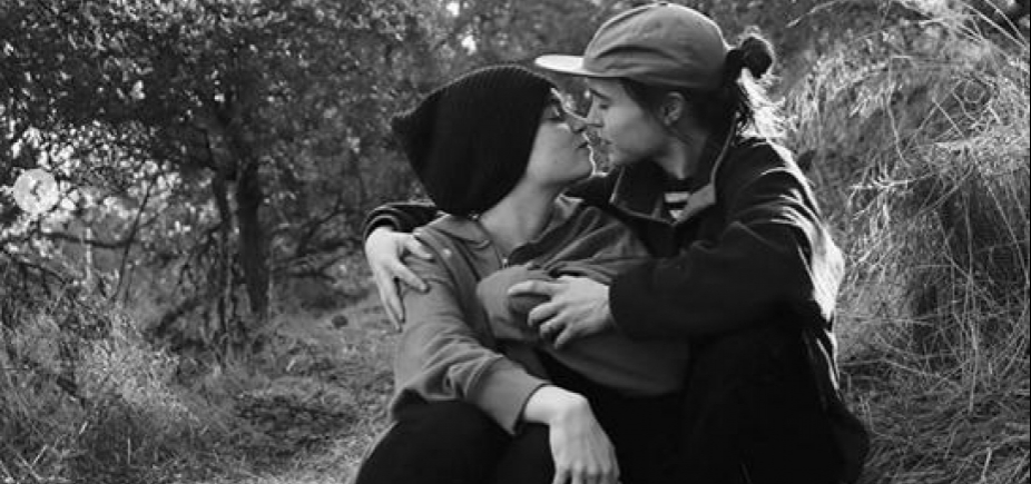 Ellen Page se casa com bailarina Emma Porter