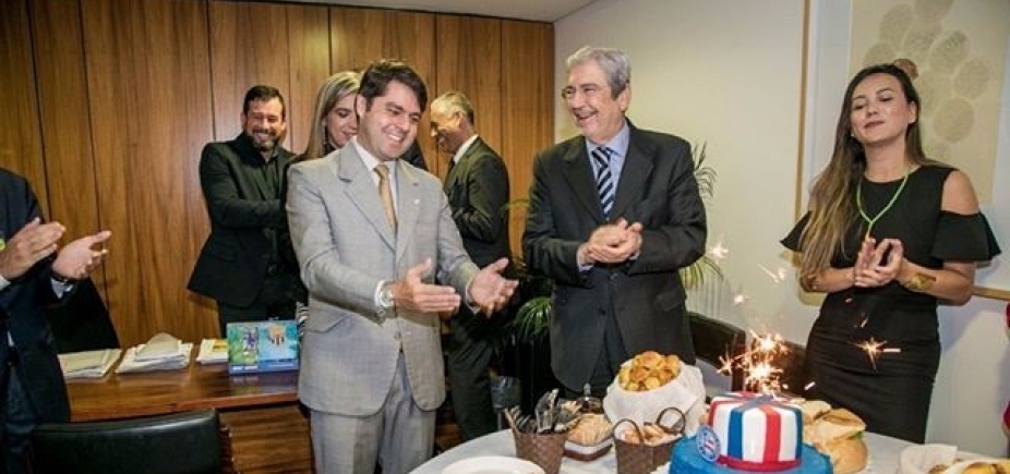 Após saída de Imbassahy e sem agenda no DF, Câmara segue Neto na Ribeira