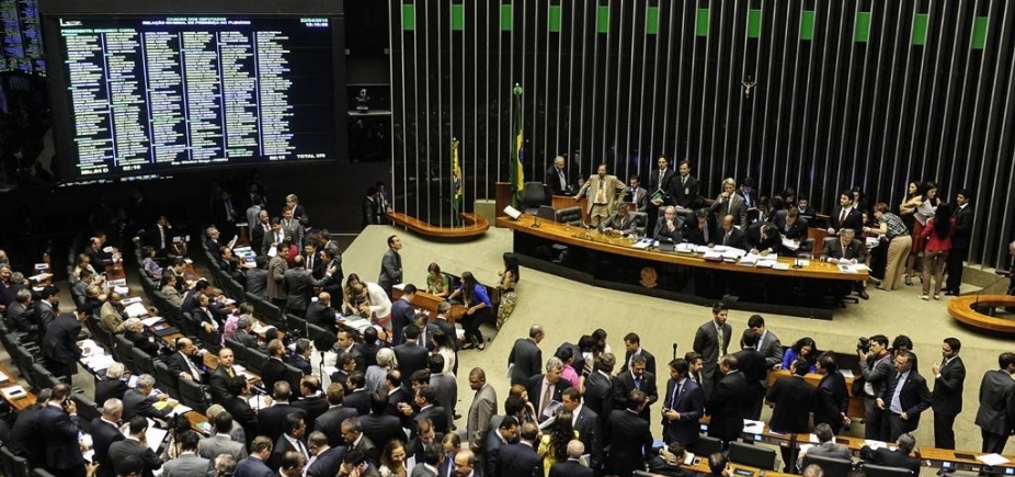  Câmara gasta R$ 13,2 milhões em comissões especiais