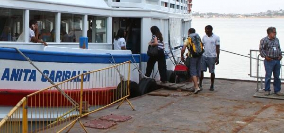 Travessia Salvador-Mar Grande tem movimento intenso de retorno da Ilha