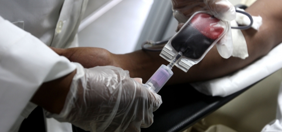 Vacina contra febre amarela impede doação de sangue por 4 semanas