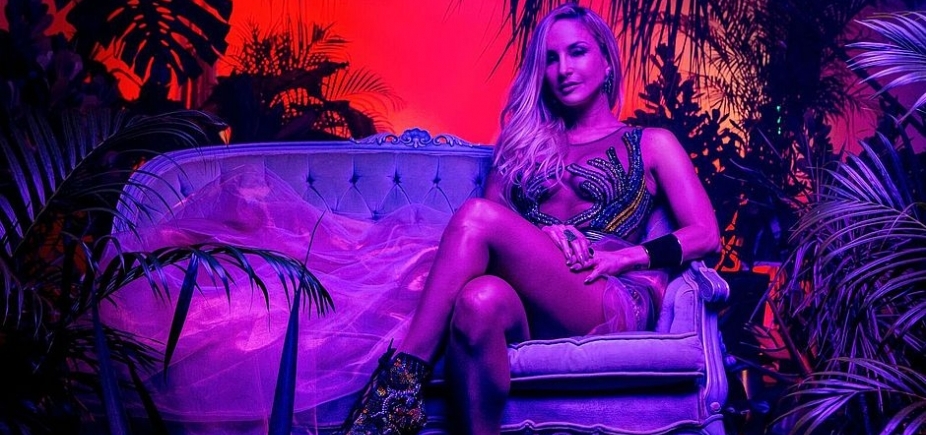 ʹCarnavalʹ: Claudia Leitte lança música em parceria com Pitbull
