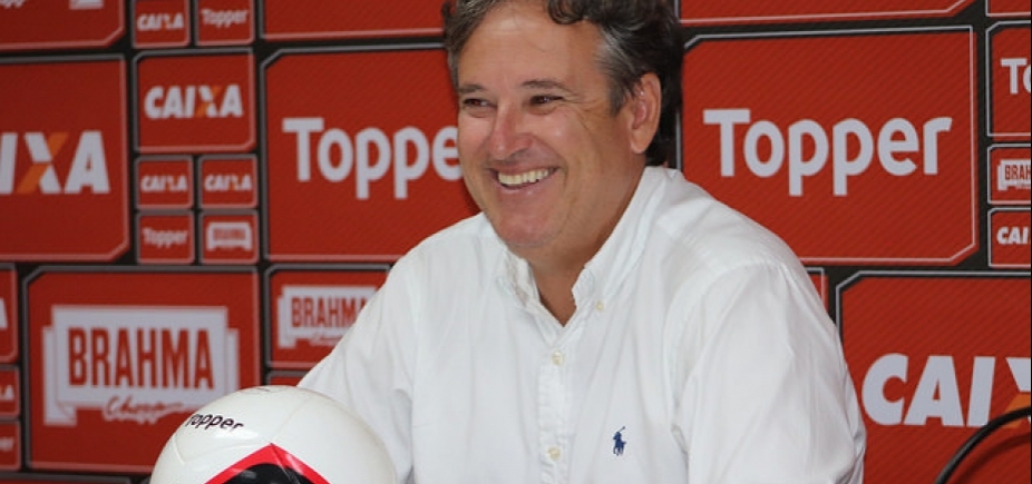 Diretor do Vitória confirma nomes de três reforços