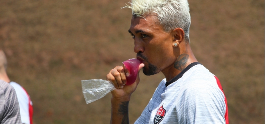 Alvo do Botafogo, Kieza está próximo de deixar o Vitória