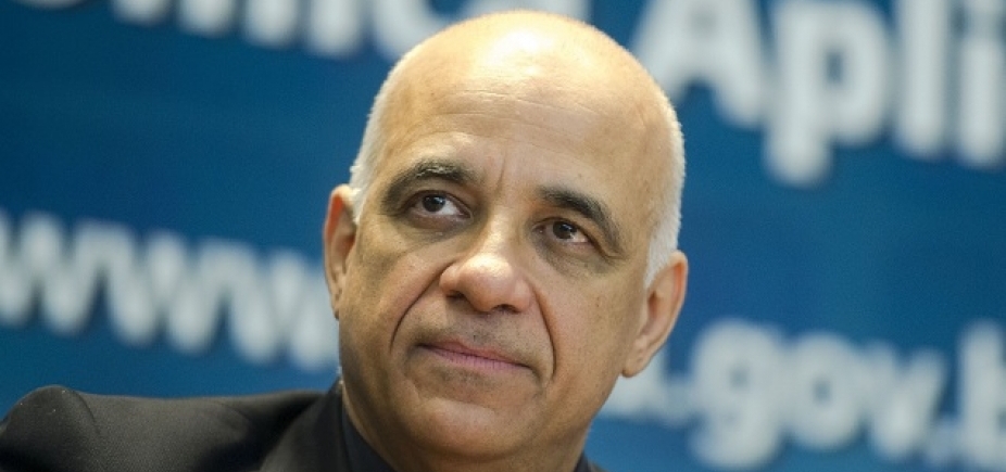 Jessé Souza analisa condenação de Lula: ʹAtingiu órgãos vitais da democraciaʹ 