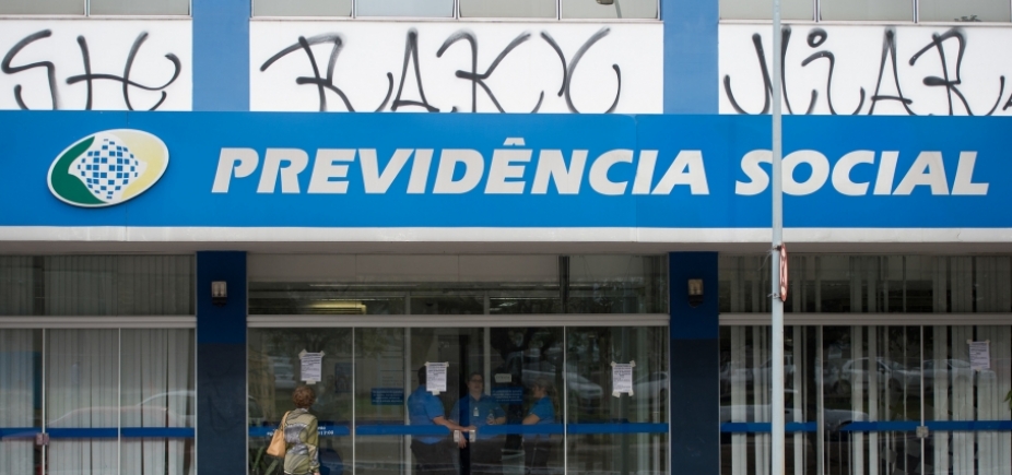 Previdência perdeu 1 milhão de contribuintes em 2017, mostra IBGE